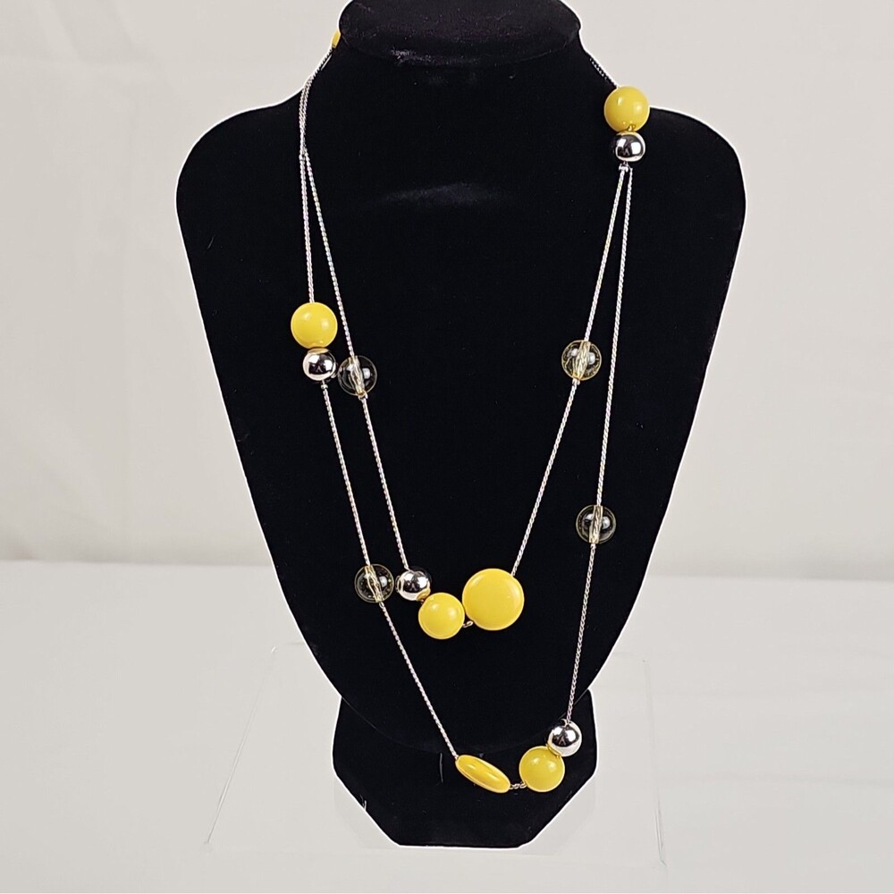 Vintage Yellow White Bead Necklace Silver Tone Lobster Clasp 18"